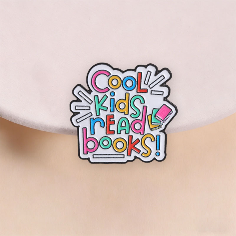 멋진 아이들은 책을 읽는다 에나멜 핀 다채로운 만화책  - Inspirational Kids Education Quotes 리뷰 및 가격