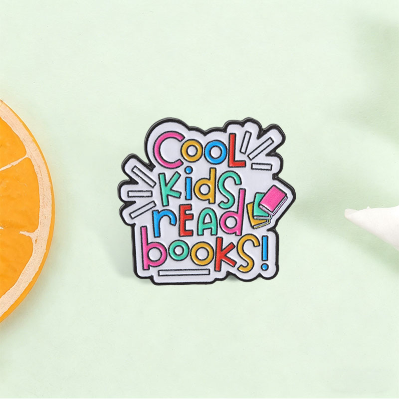 멋진 아이들은 책을 읽는다 에나멜 핀 다채로운 만화책  - Inspirational Kids Education Quotes 리뷰 및 가격