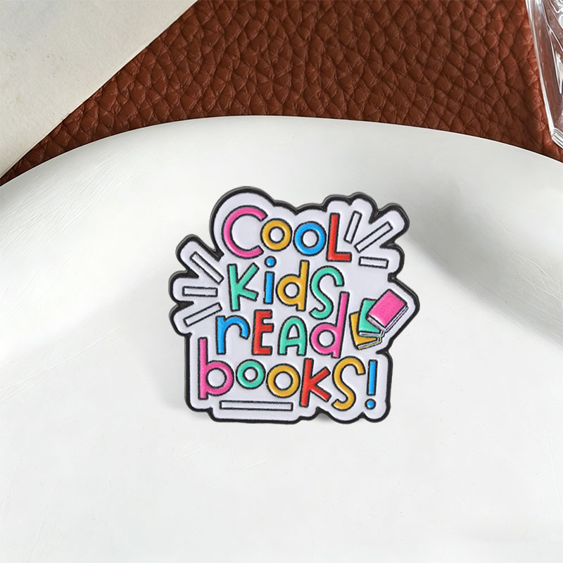 멋진 아이들은 책을 읽는다 에나멜 핀 다채로운 만화책  - Inspirational Kids Education Quotes 리뷰 및 가격